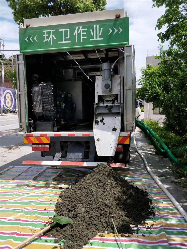 梨林镇淤泥干湿分离
